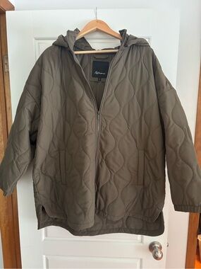 Reitmans Quilted Hooded Jacket in Olive Green